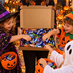 Halloween Schoko Mix Box 80 Stück – Süßigkeiten Box mit Mini Schokoriegeln, einzeln verpackte Schokolade, Süßes oder Saures, Trick or Treat, Halloween Party – Candy & Bar®